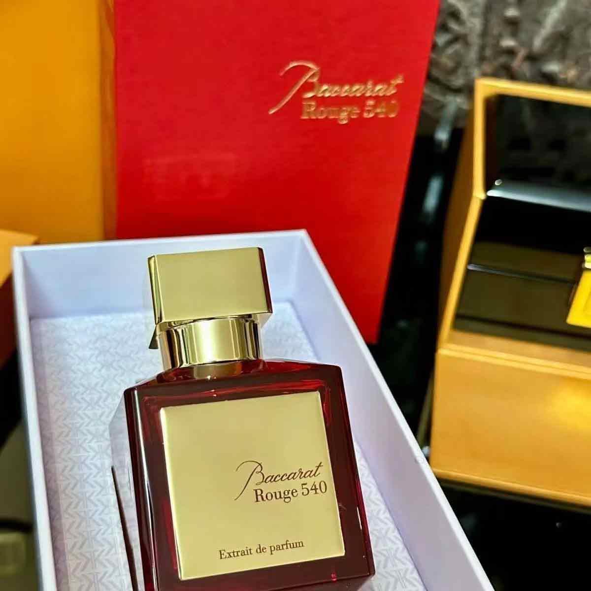 O perfume Baccarat 540 é uma f - Home Fragrance Red Wine avaliação e preço